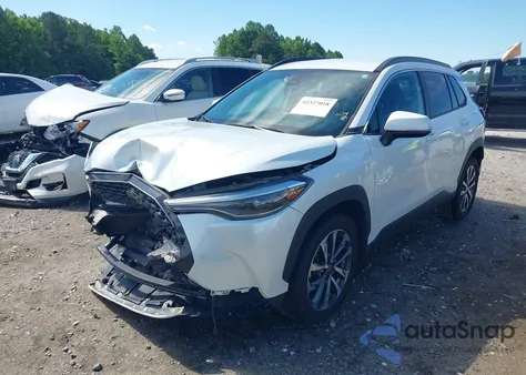 2022 Toyota Corolla Cross Xle из США, поврежденный, VIN 7MUEAAAG0NV003723